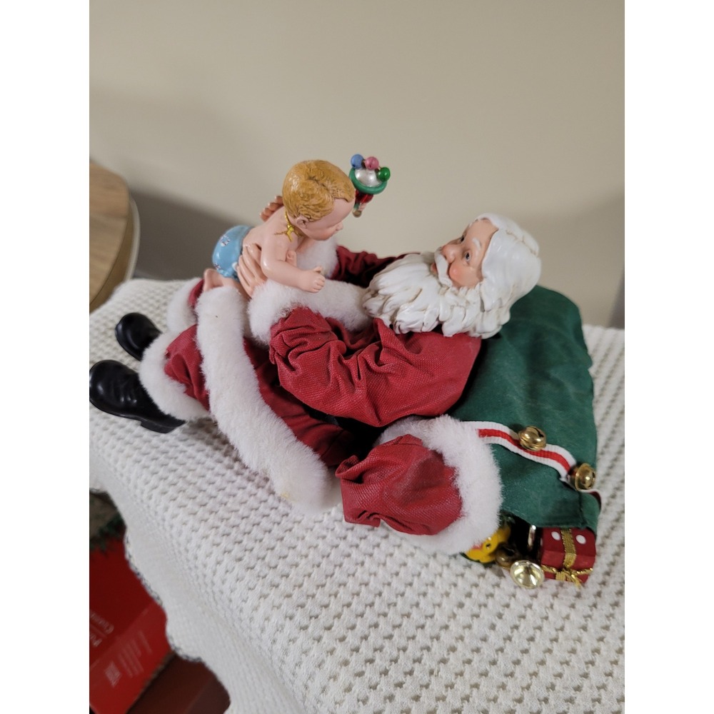 Possible Dreams Clothtique Santa & Baby Ring In The New Figurine Vintage 2001